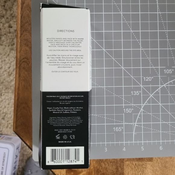 MAZI Balancing Multi-Effect Cleanser Face Wash Full Size 3.4 oz - Picture 7 of 9